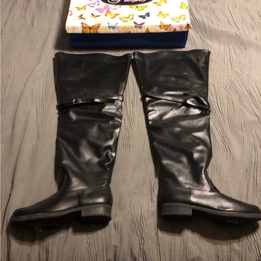 Pleaser Glossy Black Over the Knee Boots